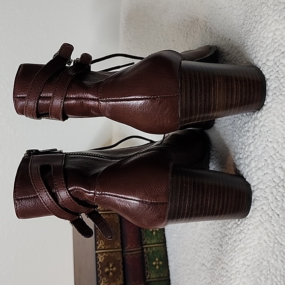 Bella Vita Kody Leather Boots Victorian Tassel Buckle Ankle Booties Cognac Brown - Picture 6 of 12